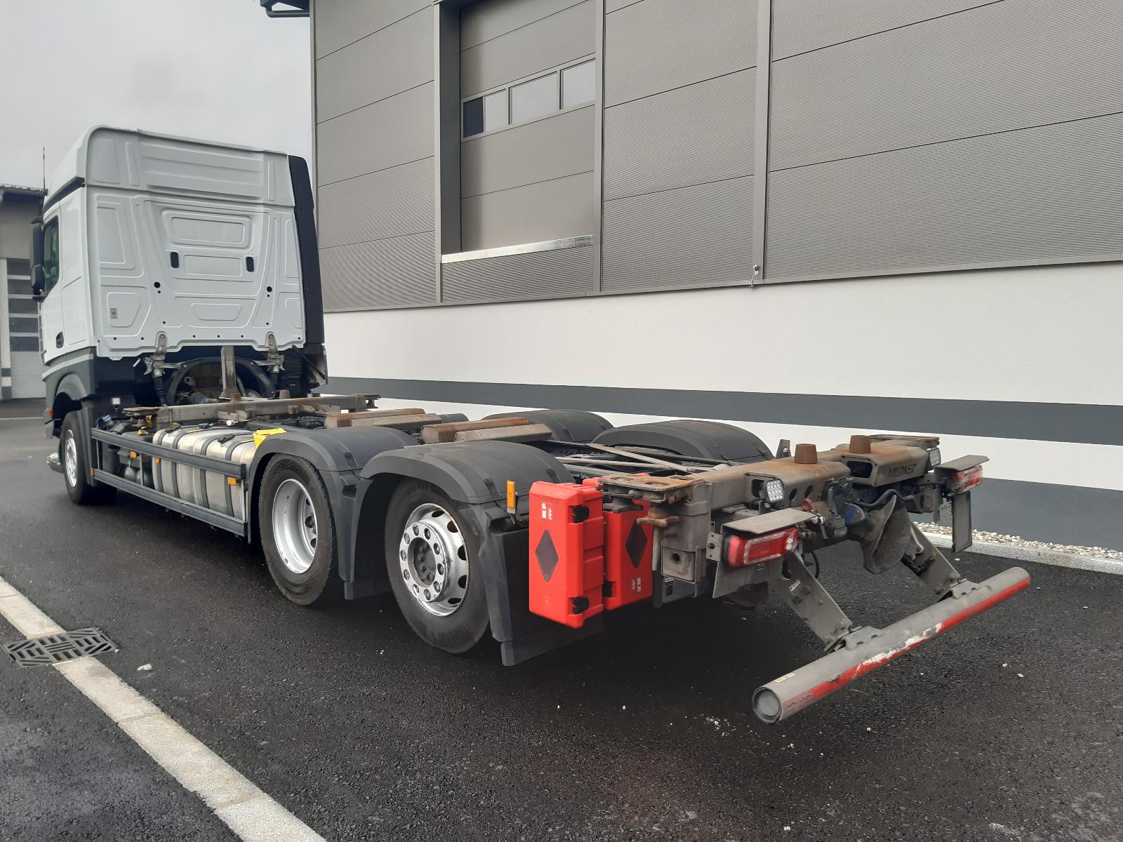 Mercedes-Benz ActrosL 2545L  MP5 Multiwechsler Ölretarder