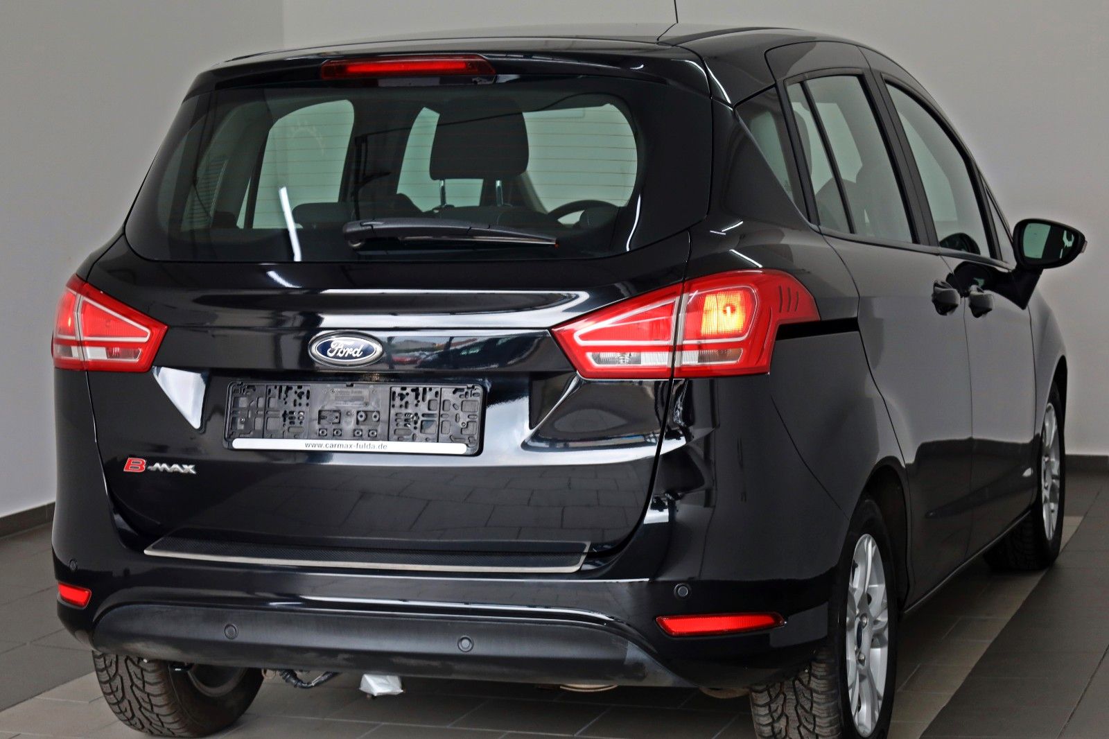 Fahrzeugabbildung Ford B-MAX Trend Cool & Sound-Paket 2 ,8-fach bereift