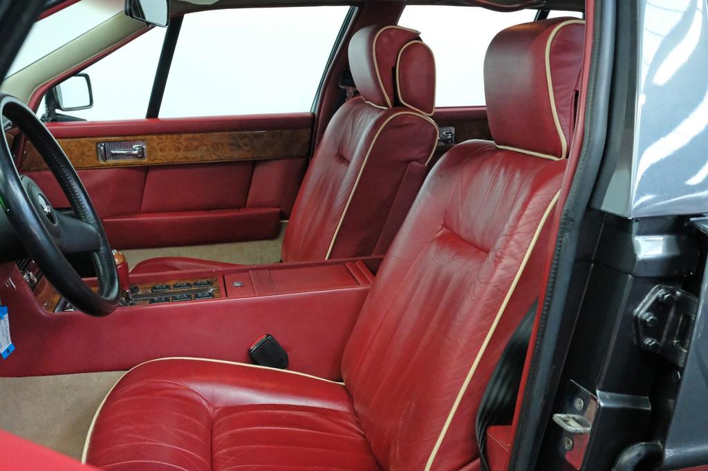 Aston Martin Lagonda