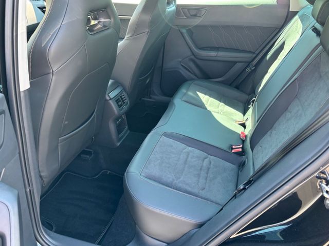 Ateca 2.0 TSI DSG 4D Navi LED AHK SHZ