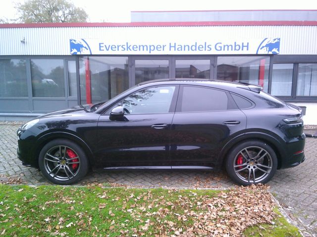 Porsche Cayenne Coupe GTS 4 Rad Lenkung Pano Matrix LED