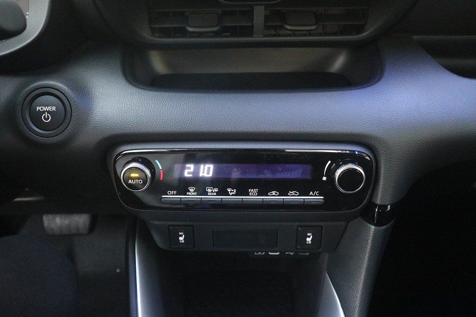 Fahrzeugabbildung Mazda 2 Hybrid Exclusive-Line 1.5L VVT-i 116 PS CVT AC