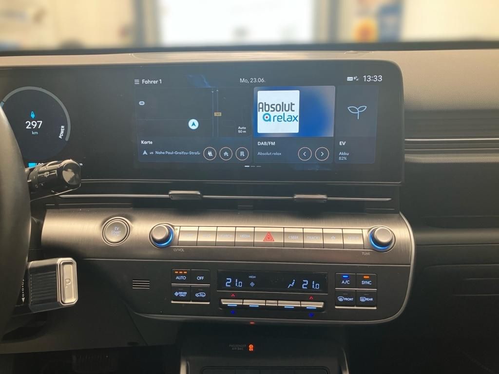 Fahrzeugabbildung Hyundai Kona Trend Elektro 2WD LM KlimaA Virtual WPumpe