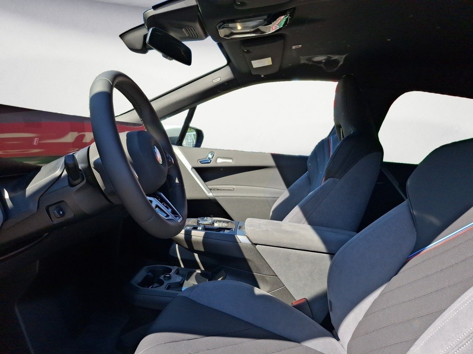 BMW iX - Bild 8