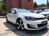 Volkswagen Golf 2.0 TSI OPF DSG GTI Performance/KAMERA/TÜV - Volkswagen Gebrauchtwagen in Stuttgart
