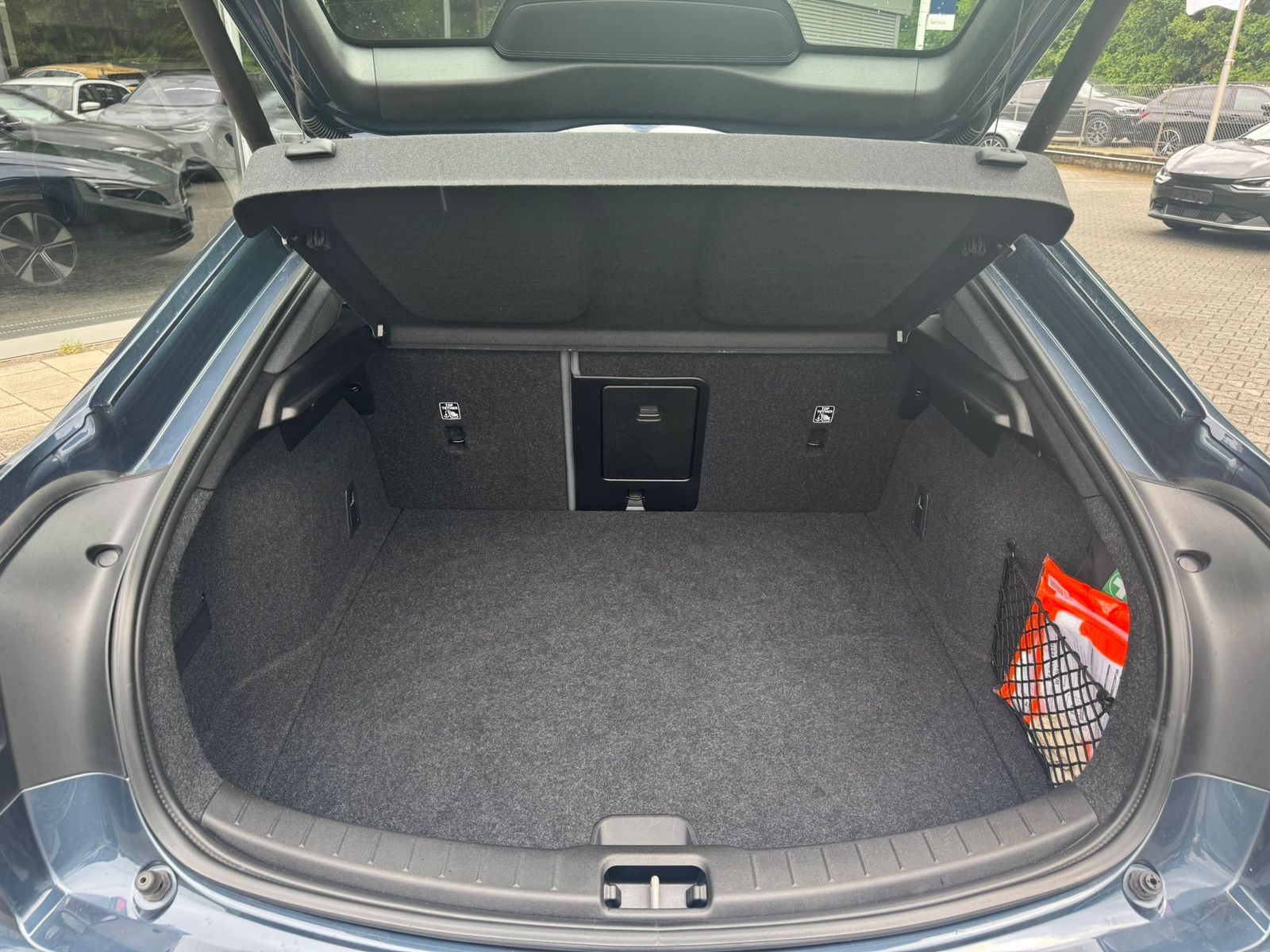 Fahrzeugabbildung Polestar 2 Long Range SM MEMO+LED+SHZ+ACC+DAB+360°+WP+19"
