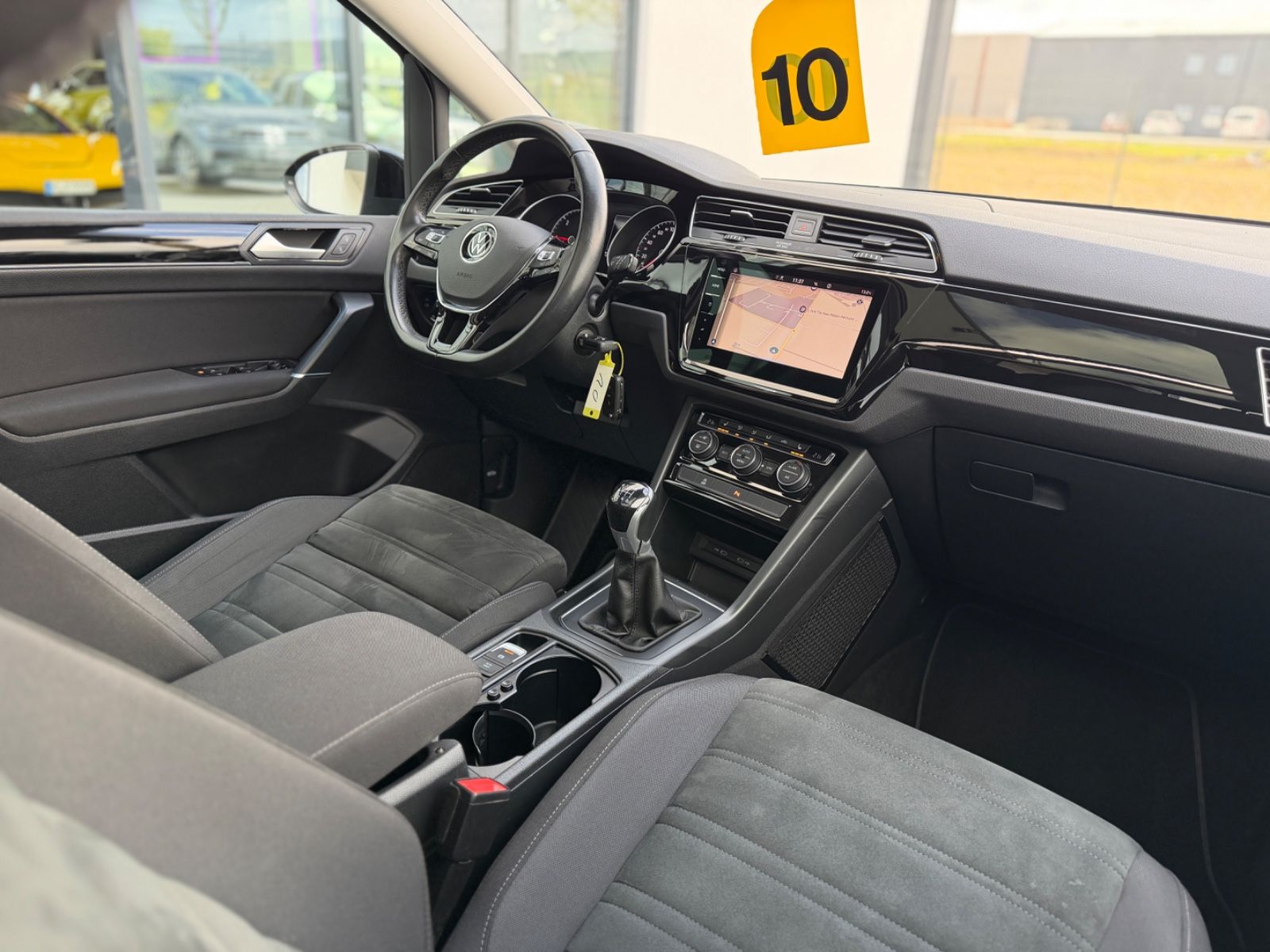 Touran Comfortline 2.0 TDI Alcantara Navi Pano.