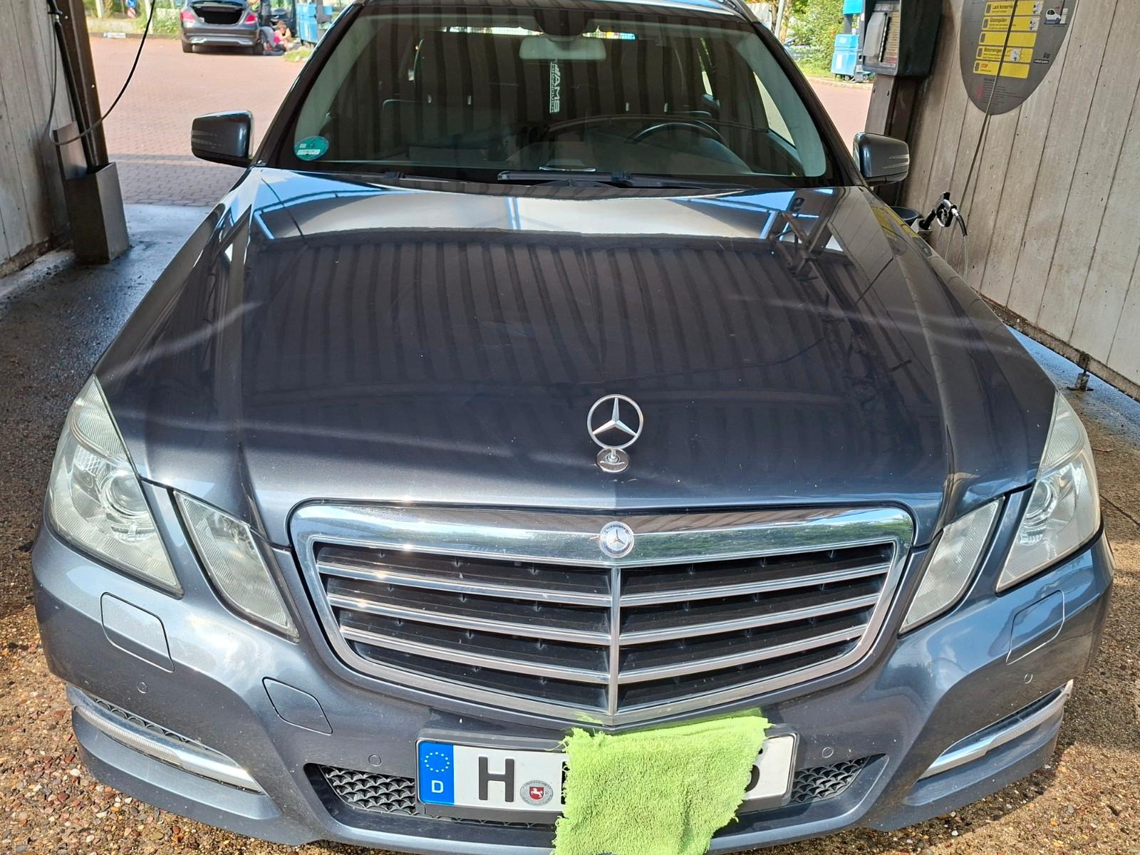 Mercedes-Benz E 220 CDI T BlueEFFICIENCY AVANTGARDE AVANTGARDE