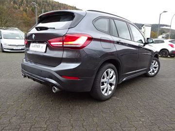 Fotografie des BMW X1 xDrive18d Sport Line (EURO 6d-TEMP) Klima