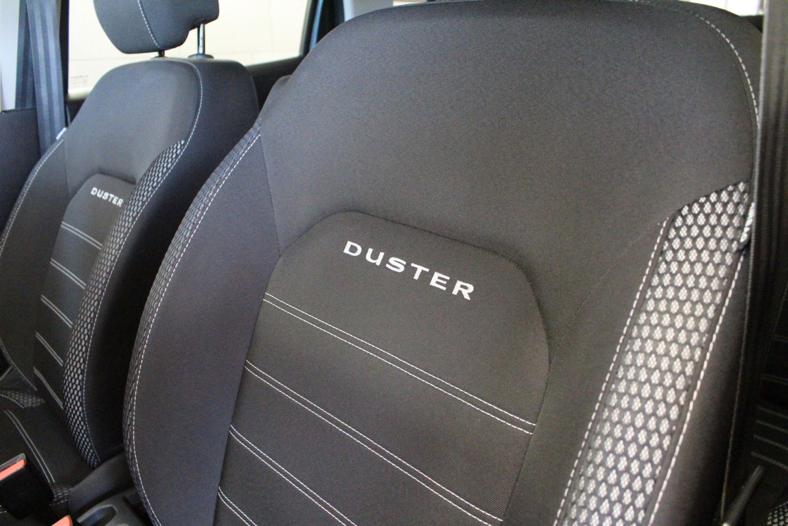 Fahrzeugabbildung Dacia Duster TCe130 *Prestige Navi*Sitzhzg*Kamera*AHK