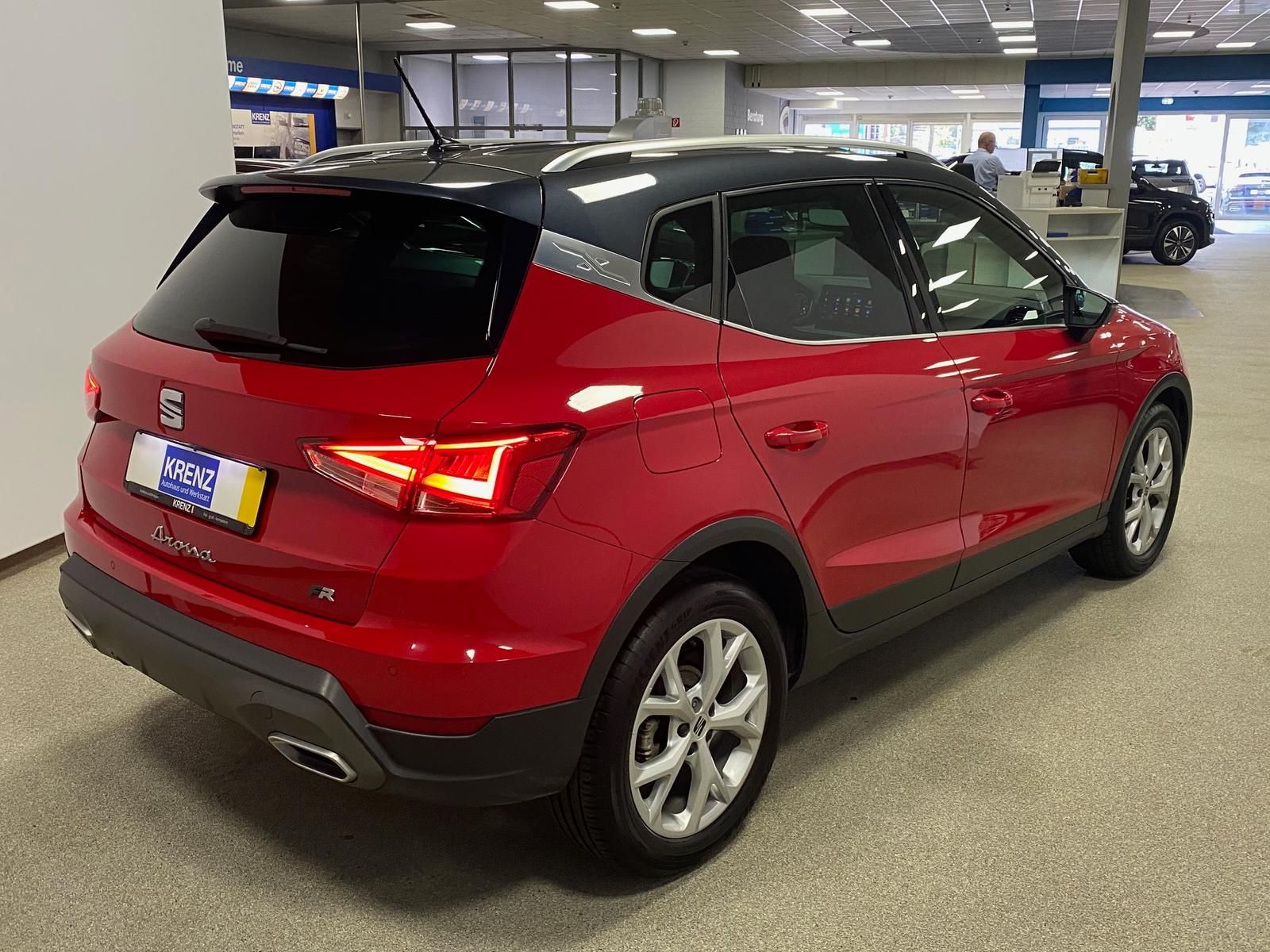 Fahrzeugabbildung SEAT Arona FR 1.5 TSI DSG+APP+NAVI+ACC+LED+PDC+17"+++