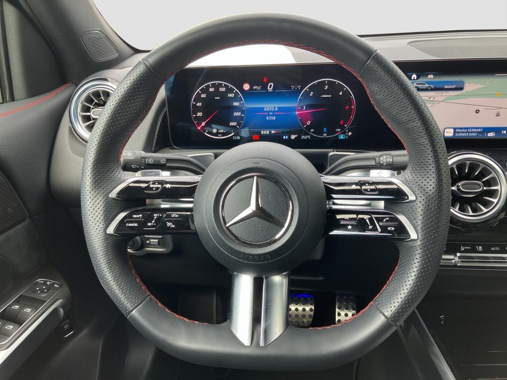 Mercedes-Benz GLB 200