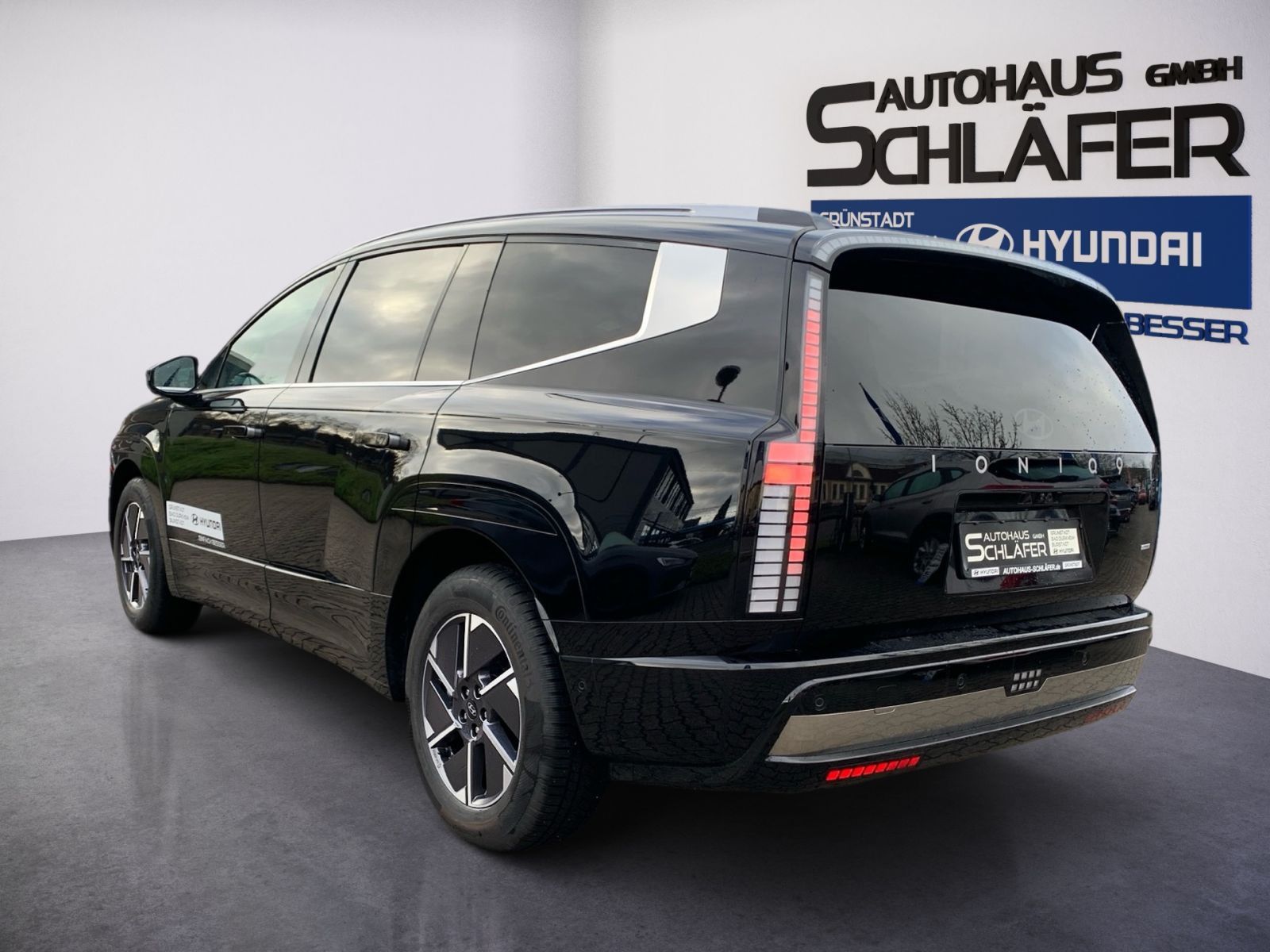 Fahrzeugabbildung Hyundai IONIQ 9 Uniq Elektro 110 kWh 4WD 7-Sitzer