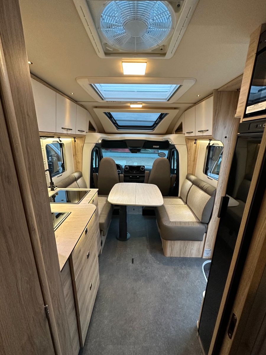 Fahrzeugabbildung Eura Mobil Profila T 726 EF CHALET, VOLL