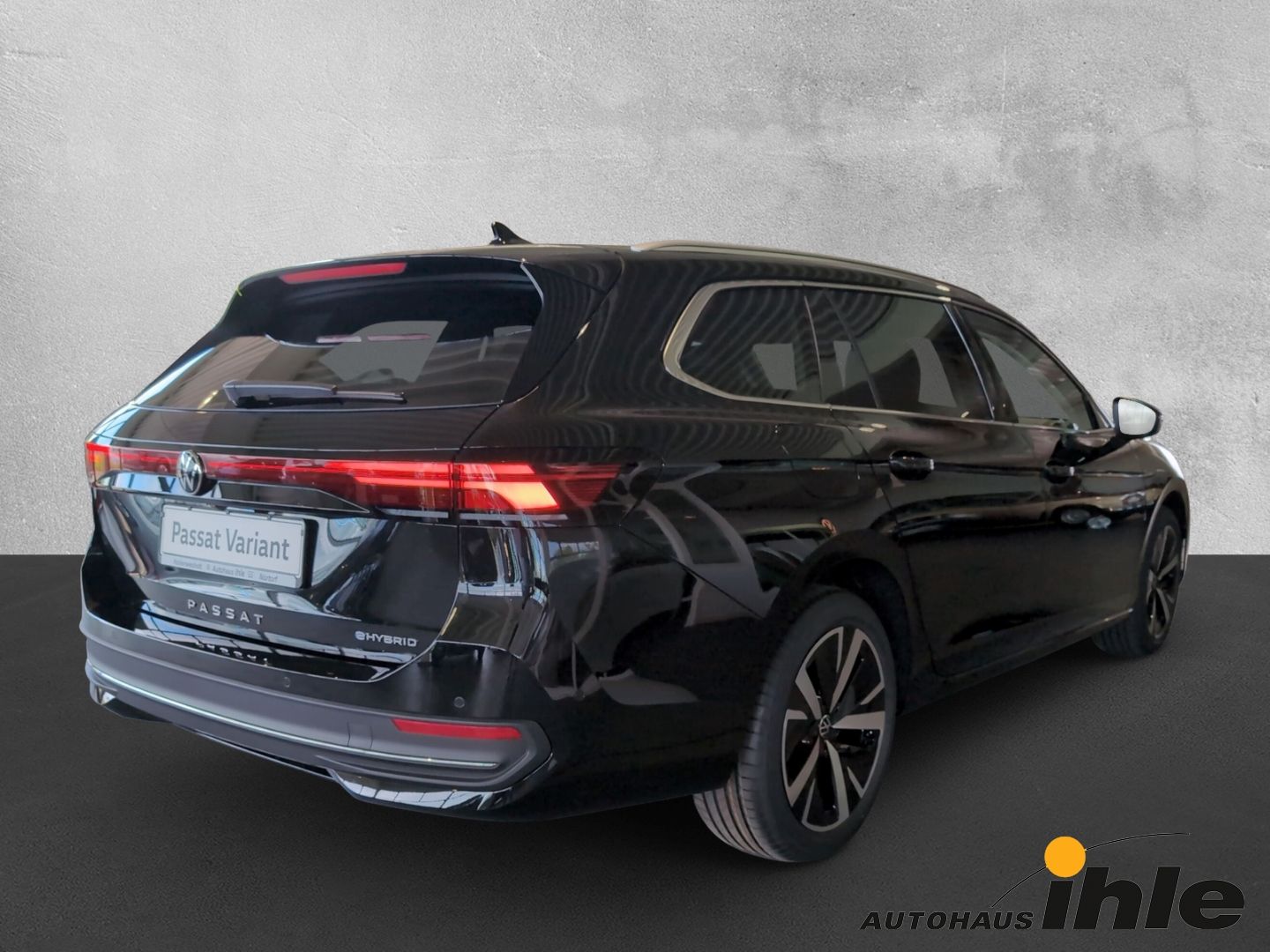 Volkswagen Passat Variant 1,5 TSI eHybrid DSG Business AKUS foto 3