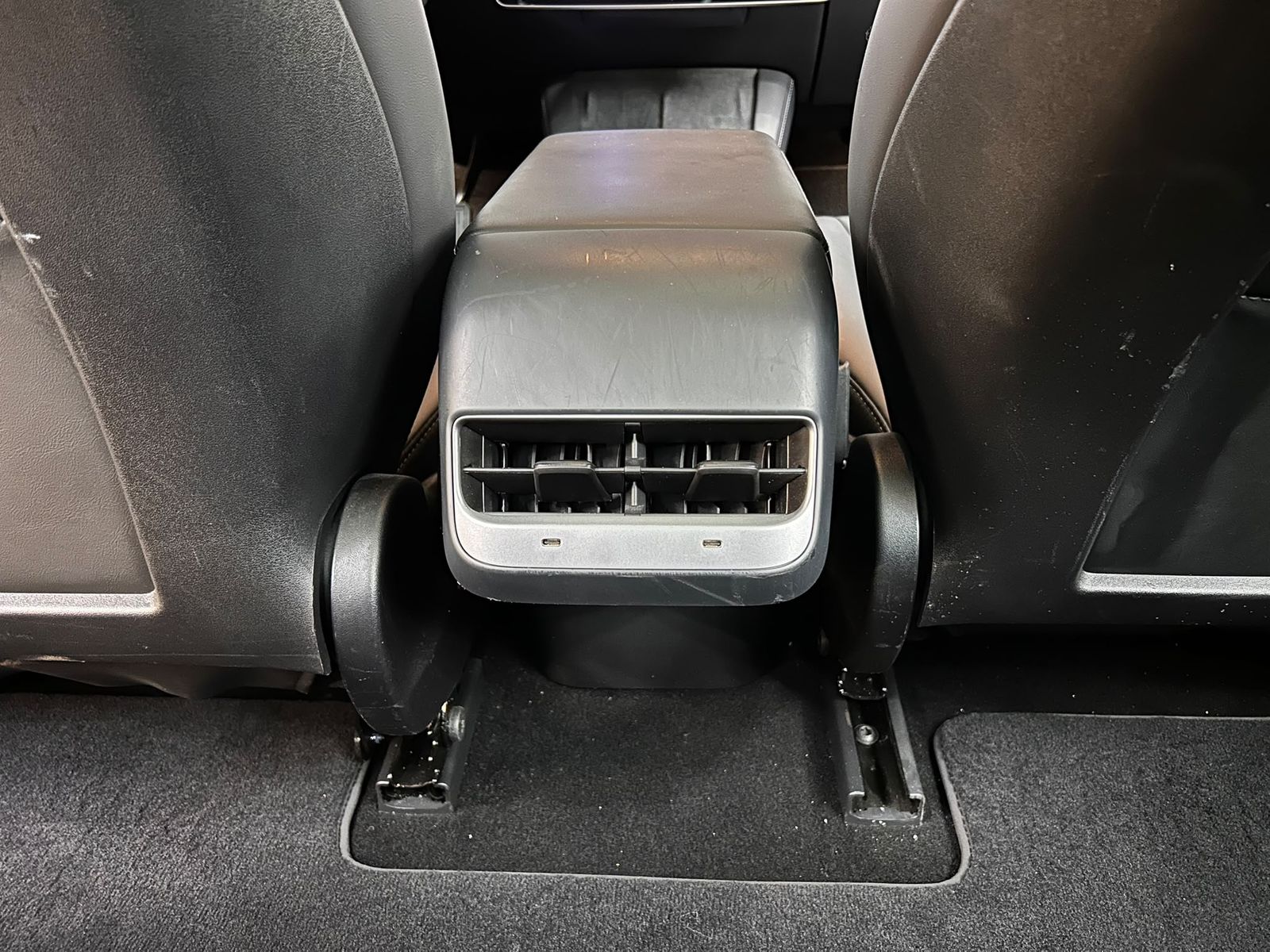 Fahrzeugabbildung Tesla Model 3 Long Range Dual AWD PANO+LED+NAV+SHZ+KAM