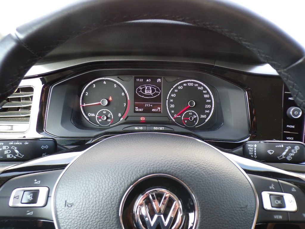 Fahrzeugabbildung Volkswagen Polo  1,0 TSI Comfortline *NAVI*Winterpaket*Conn