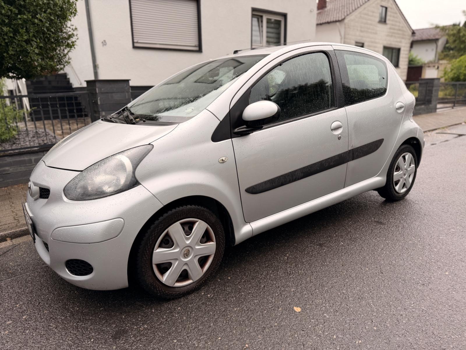 Toyota Aygo AYGO Basis, TUV 06/2028
