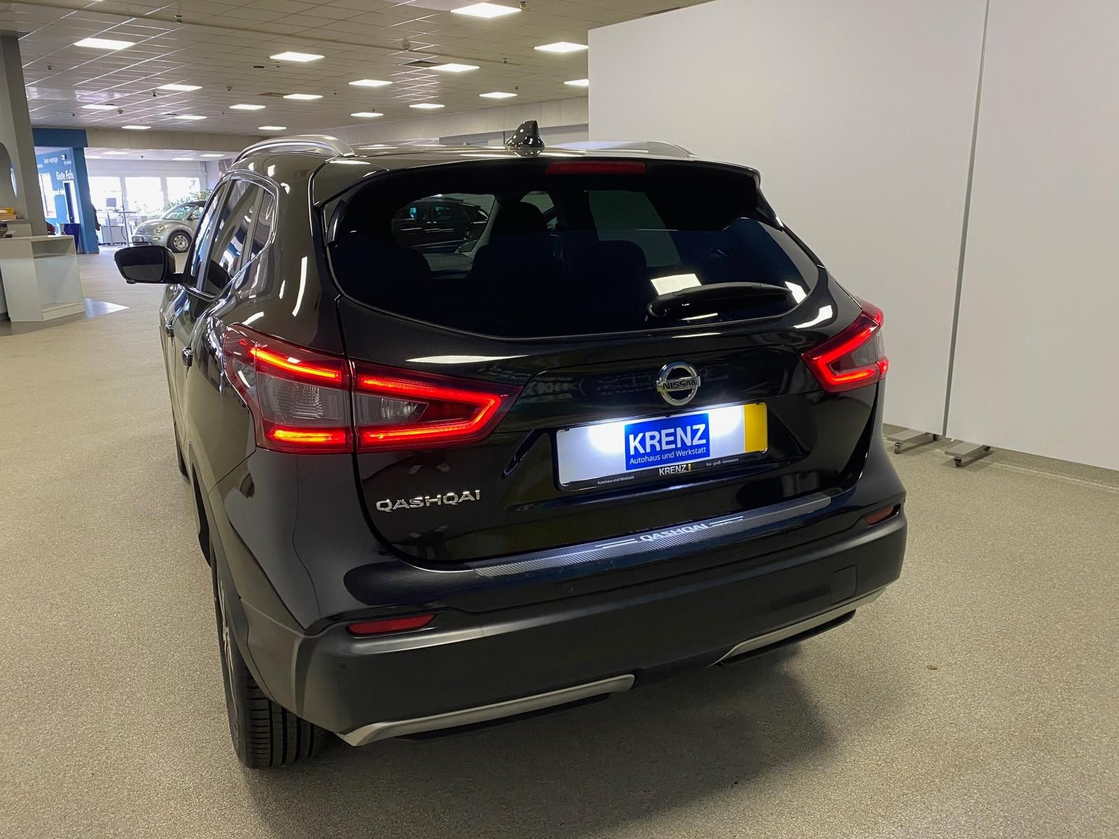 Fahrzeugabbildung Nissan Qashqai 1.2 ACENTA PANORAMA+360°KAMERA+NAVI+18"