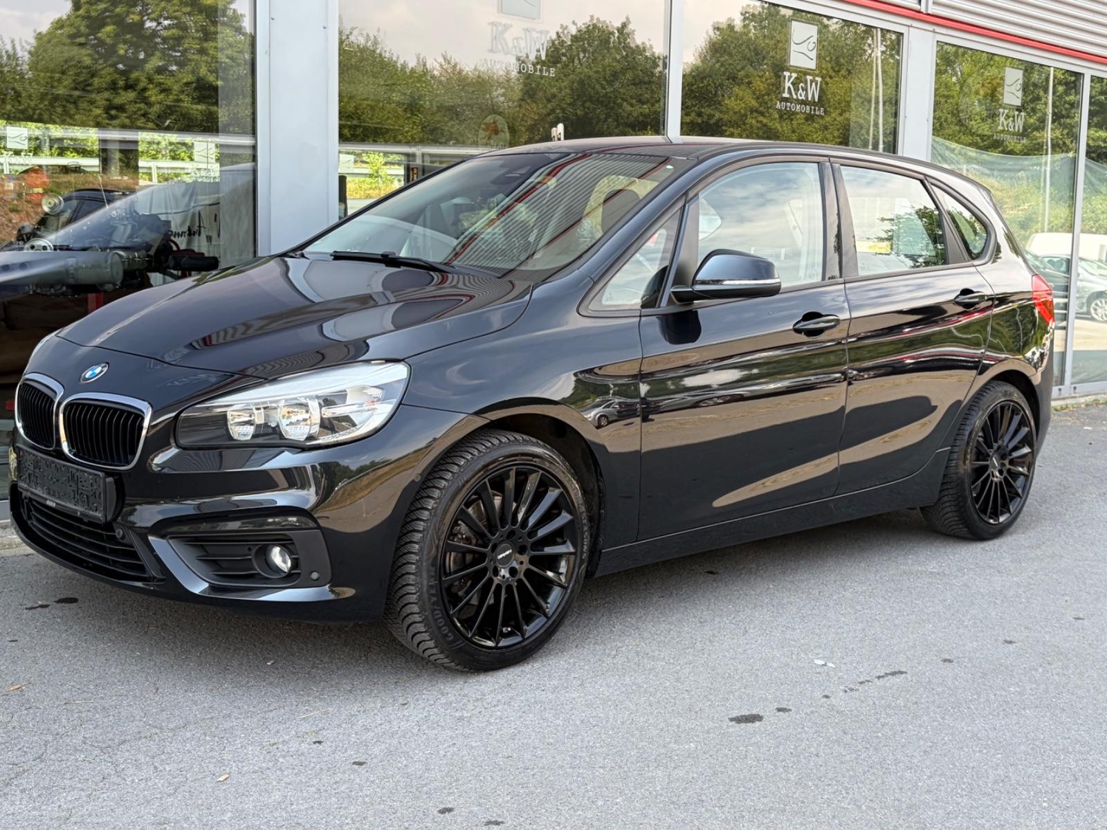 BMW 218i Active Tourer Navi SHZ Klima-Aut. Keyless