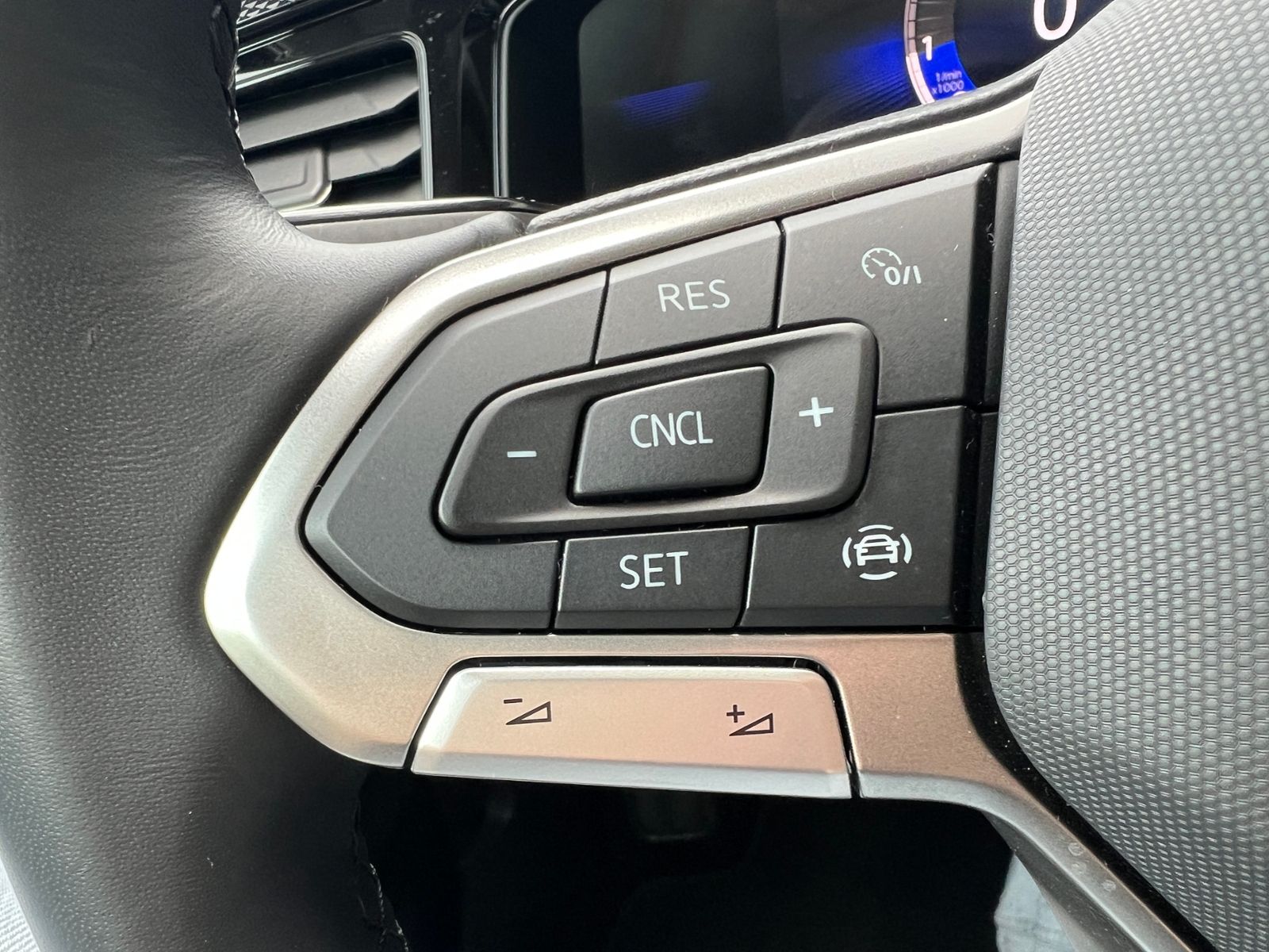 Fahrzeugabbildung Volkswagen Taigo Life 1,0 l TSI *LED, Climatronic, Sitzhzg.