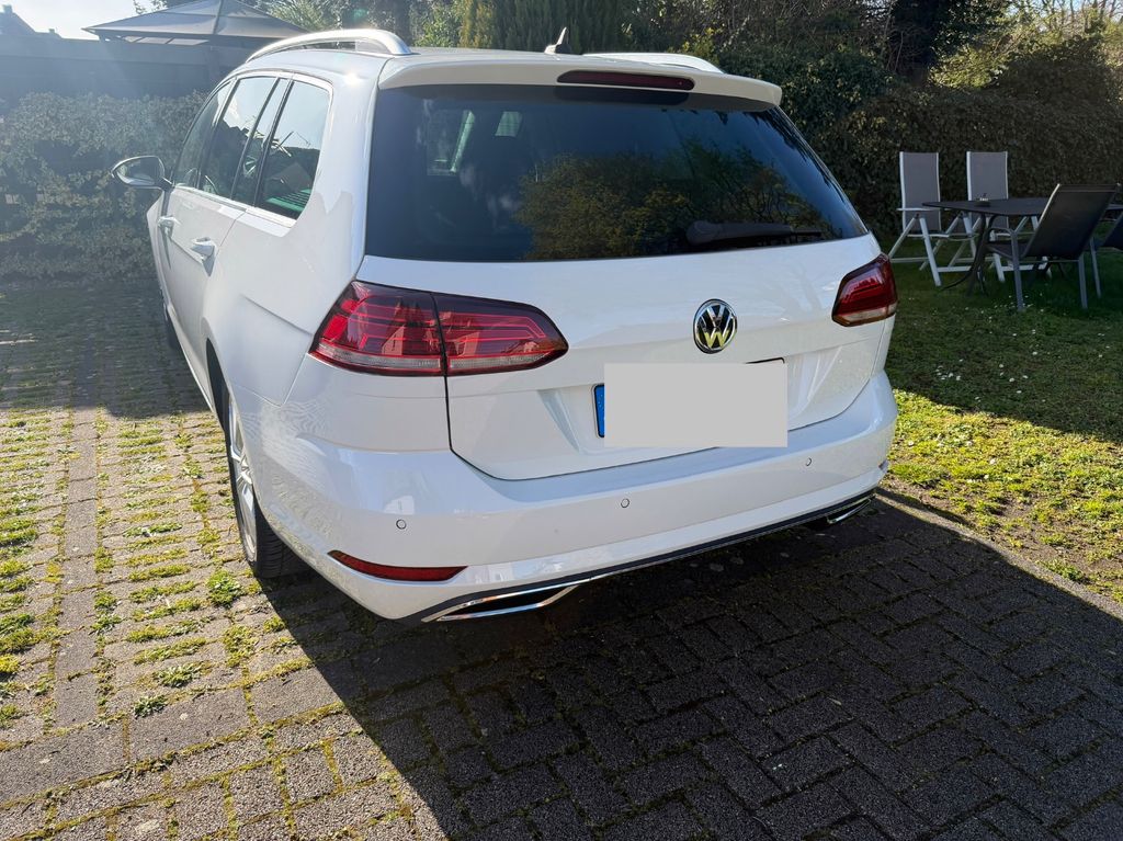 Image of Volkswagen Golf