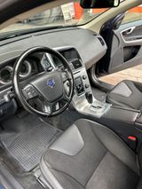 Volvo XC60 D5 AWD Geartronic Kinetic Kinetic - Volvo XC60: Kinetic