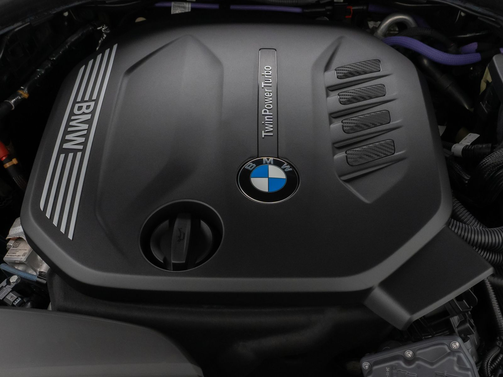 Fahrzeugabbildung BMW 320d Sport Line Kamera Laser HUD DAB HiFi Komfor