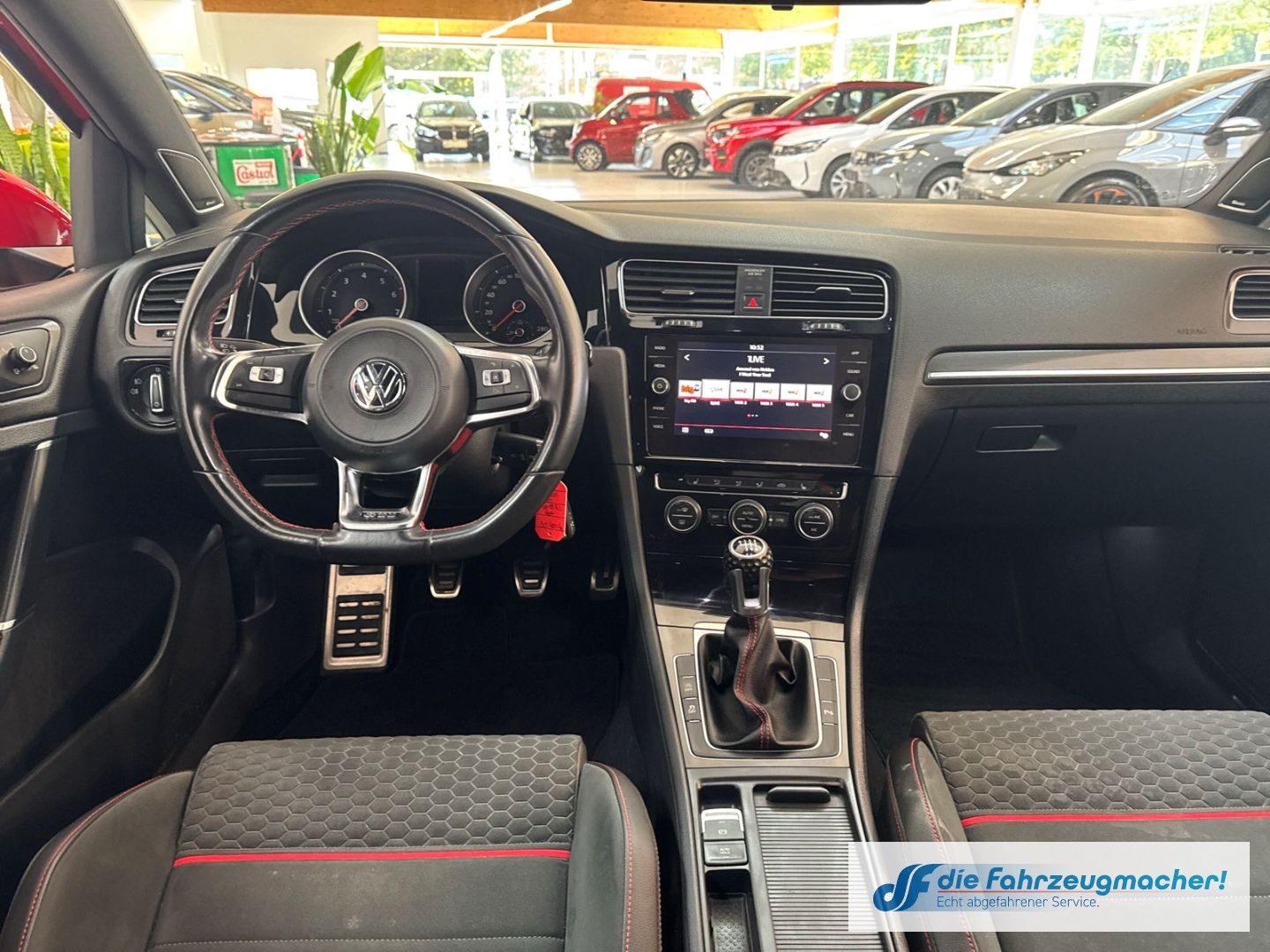 Fahrzeugabbildung Volkswagen Golf VII GTI BMT Start-Stopp Soundsystem Dynaudi