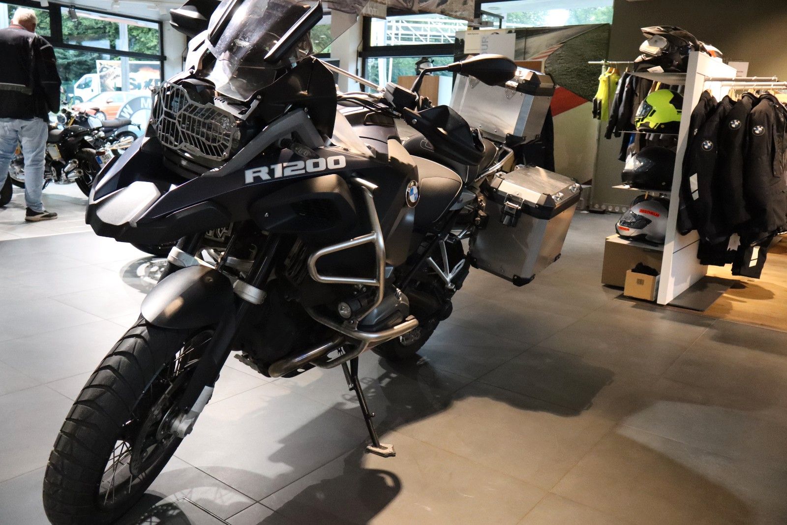 Fahrzeugabbildung BMW R1200GS ADV mit Alukoffer & Topcase