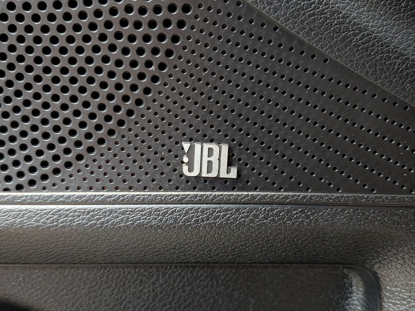 Fahrzeugabbildung Kia cee'd / Ceed 1.5 DCT Spirit JBL Temp LED Cam ACC