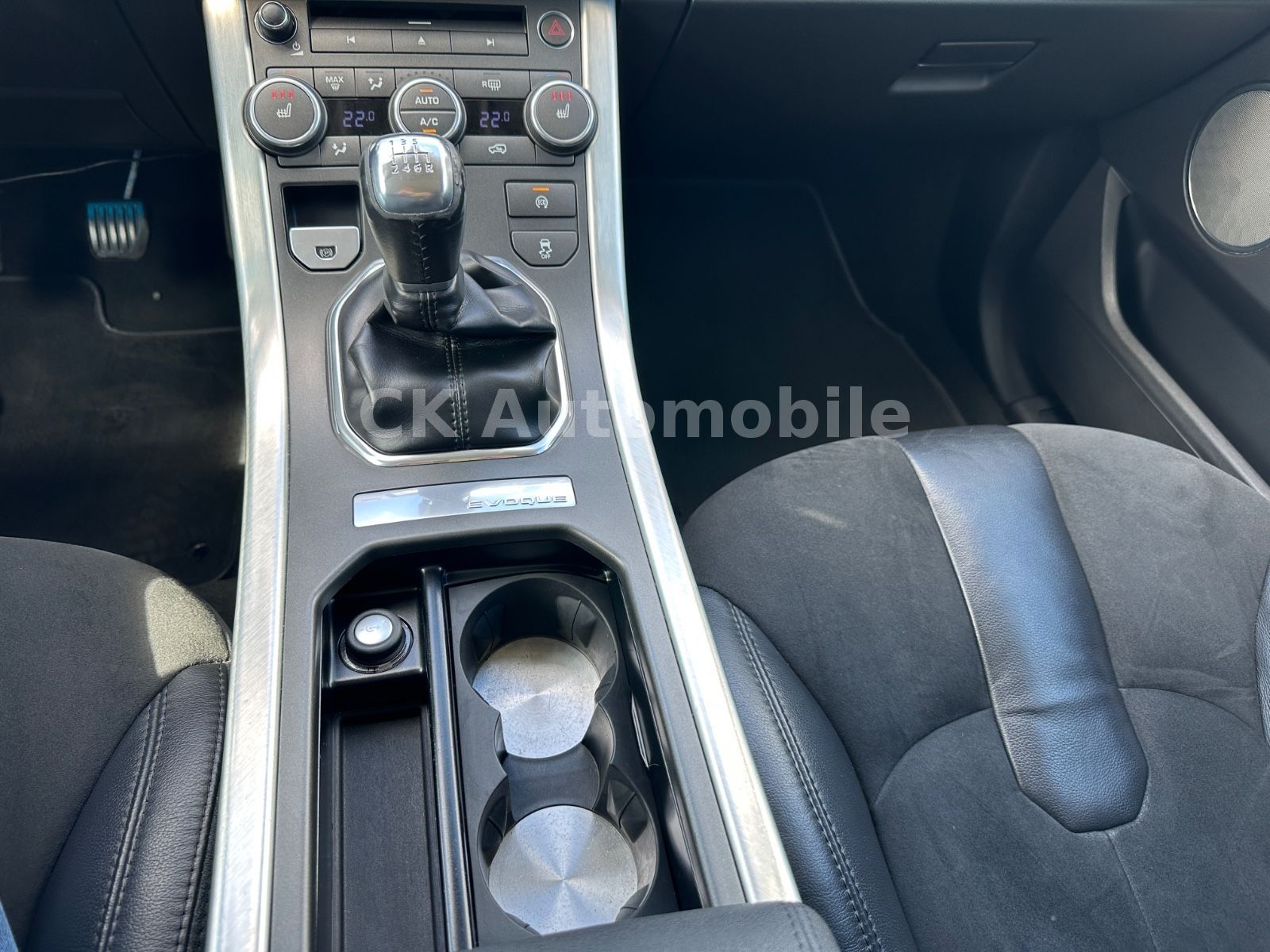 Fahrzeugabbildung Land Rover Range Rover Evoque Pure/Navi/Kamera/PDC