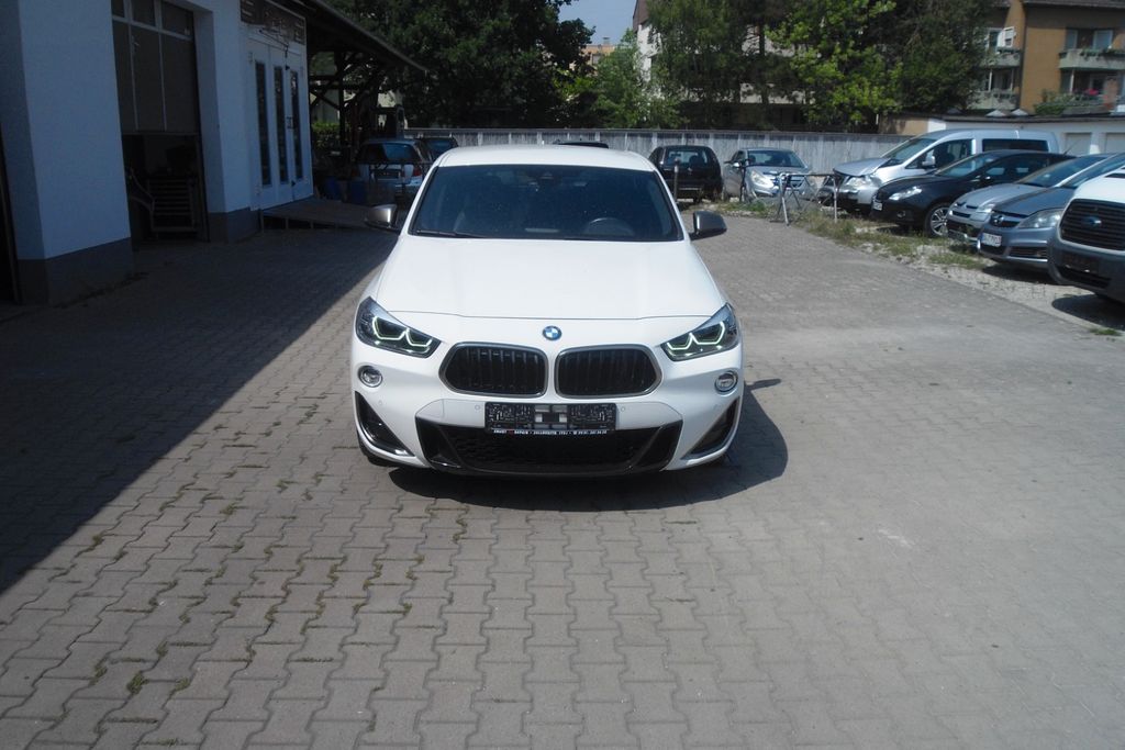 Image of BMW X2