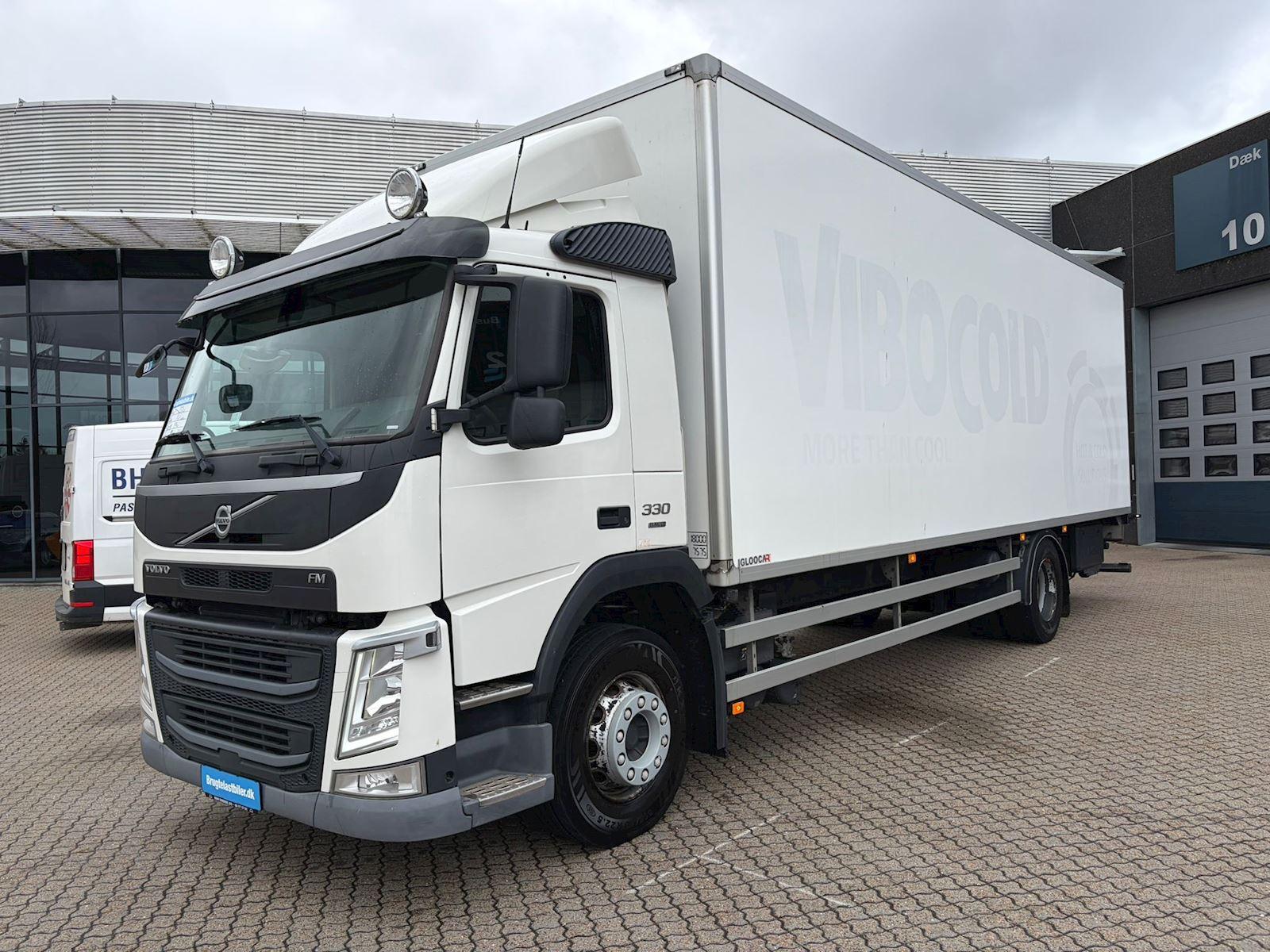 Volvo FM330