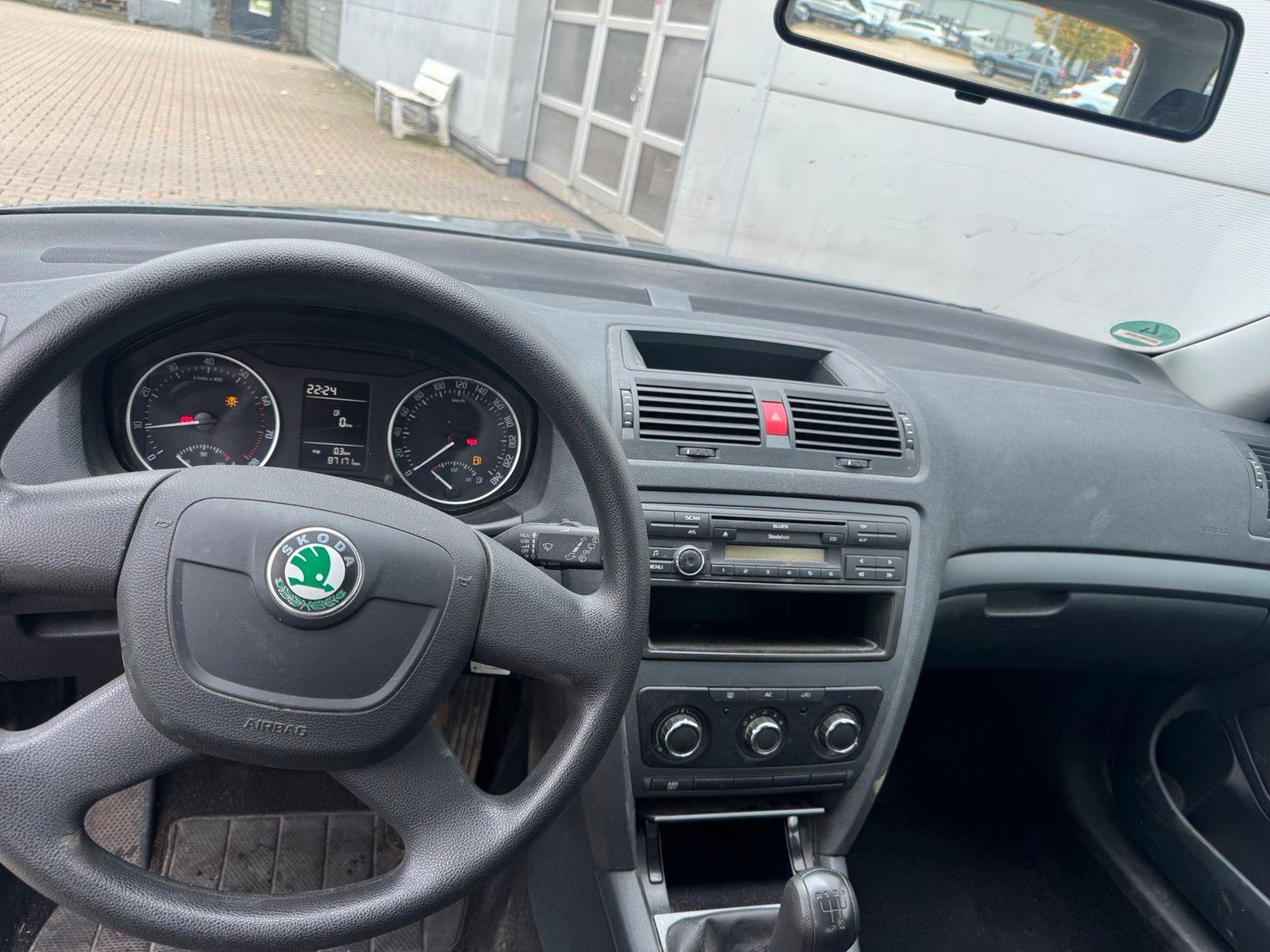 Skoda Octavia 2013 — photo 9