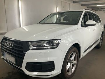 Audi Q7 - 1