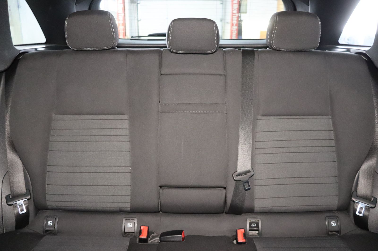 Fahrzeugabbildung Mercedes-Benz GLC 300 e 4Matic * DIS * RFK * LED