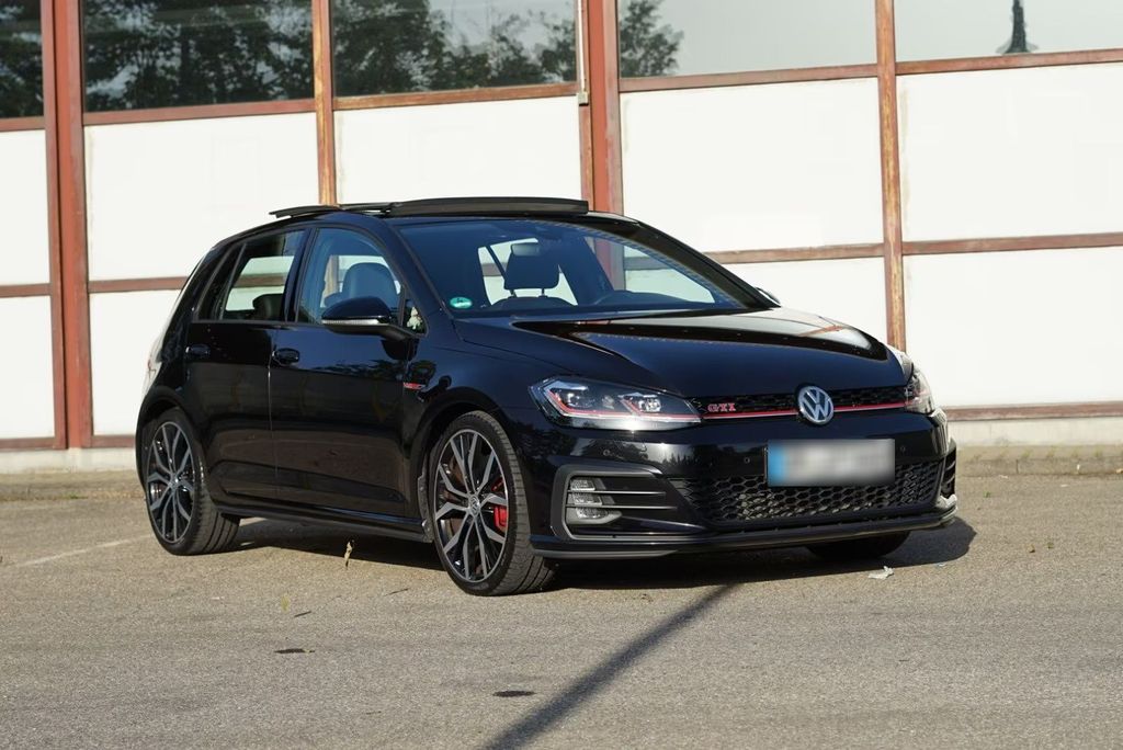 Image of Volkswagen Golf