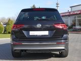 Volkswagen Tiguan 2.0 TSI Highline 4Motion LED Navi ACC - Volkswagen Tiguan mit Benzin-Antrieb: Geländewagen, Automatik, 2.0