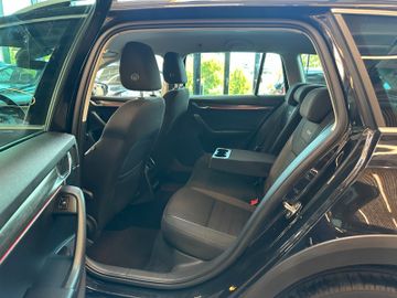 MYAUTOCENTER – Gebraucht- und Jahreswagen mit Werkstattservice in Pfaffenhofen Skoda Octavia Combi Scout 4x4 *TÜV Neu*TOP Zustand*