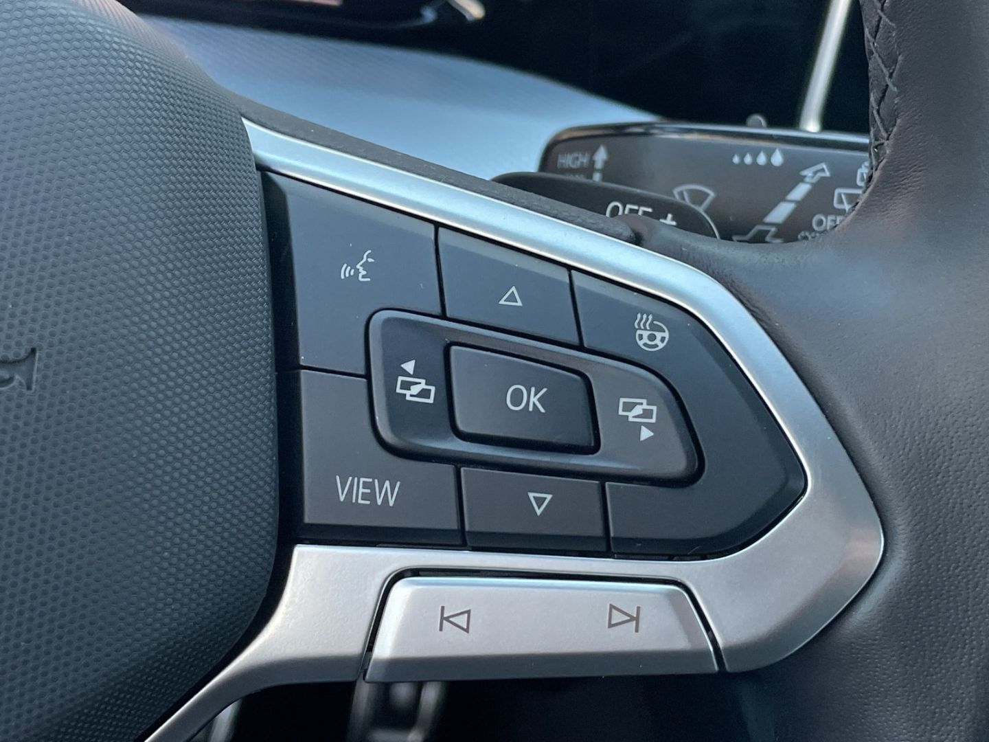 Golf VIII 1.5 eTSI DSG Goal AHK/Kamera/LED Plus/