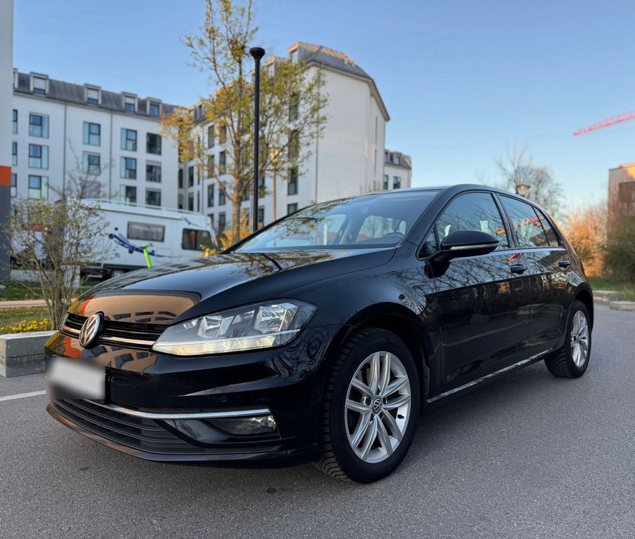 Image of Volkswagen Golf