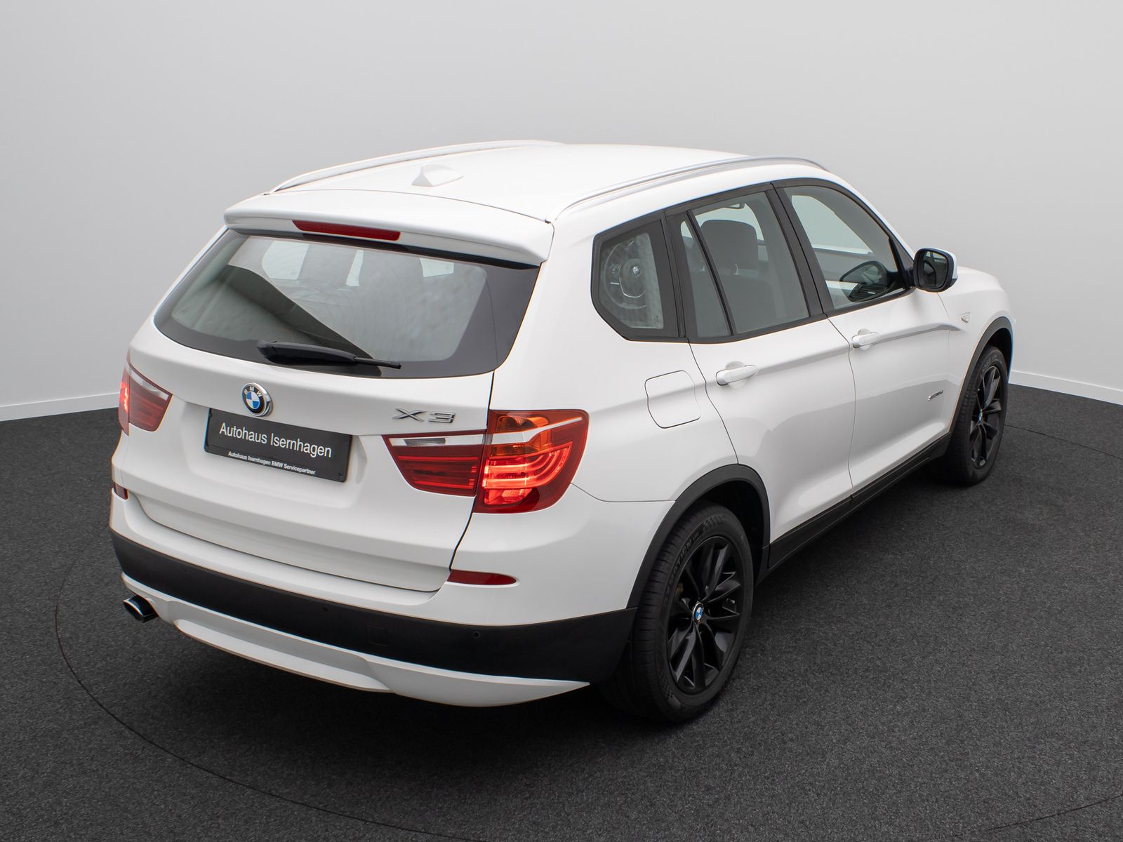 Fahrzeugabbildung BMW X3 sD18d HUD Bi-Xenon FernlichAss NavviBisiness