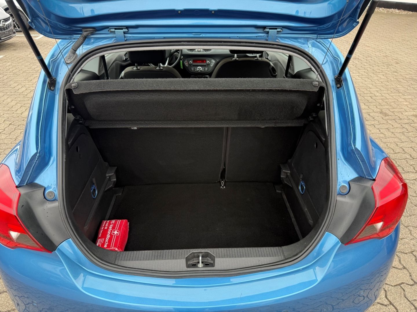 Fahrzeugabbildung Opel Corsa E Edition SHZ+LHZ+PDC