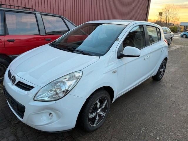 Hyundai i20 Klima Parkhilfe PDC