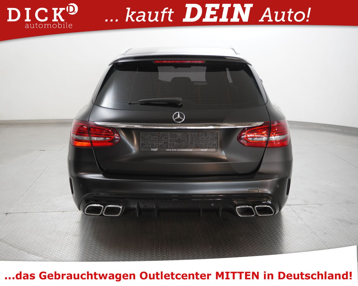 Fahrzeugabbildung Mercedes-Benz C63 AMG >CARBON+PANO+MEMO+KAM+MULTIB+NAPPA+COMAN