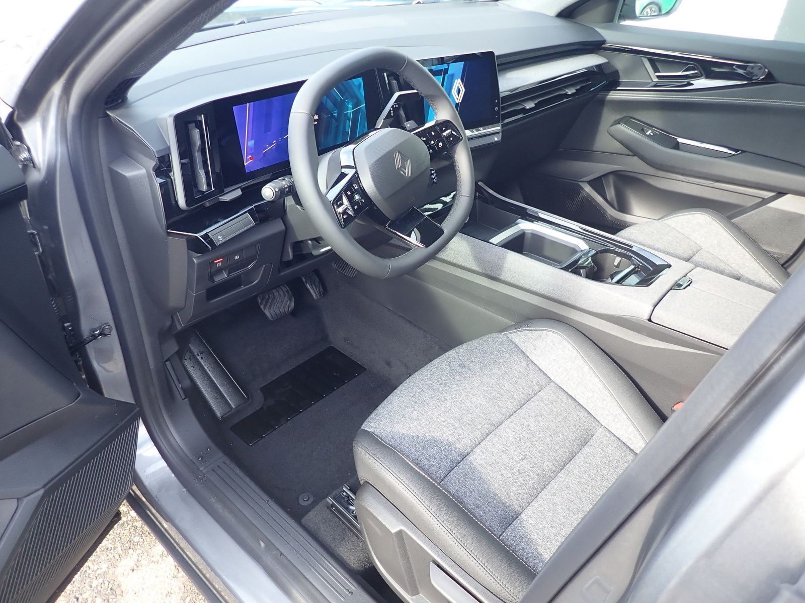 Fahrzeugabbildung Renault Austral Evolution Mild Hybrid 150 Automatik