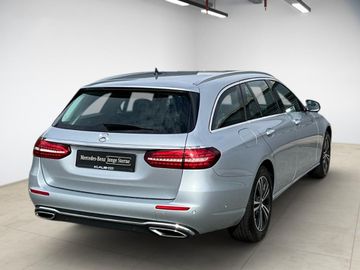 Mercedes E 220 - 5