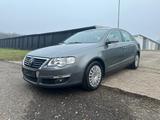 Volkswagen Passat 1.6  FSI Gepflegt  TÜV... - Volkswagen Passat: Fsi