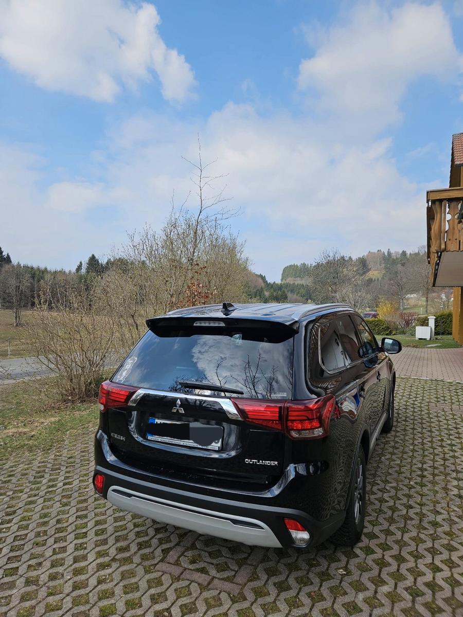 Mitsubishi Outlander 2.0 MIVEC Diamant ClearTec 2WD Diamant